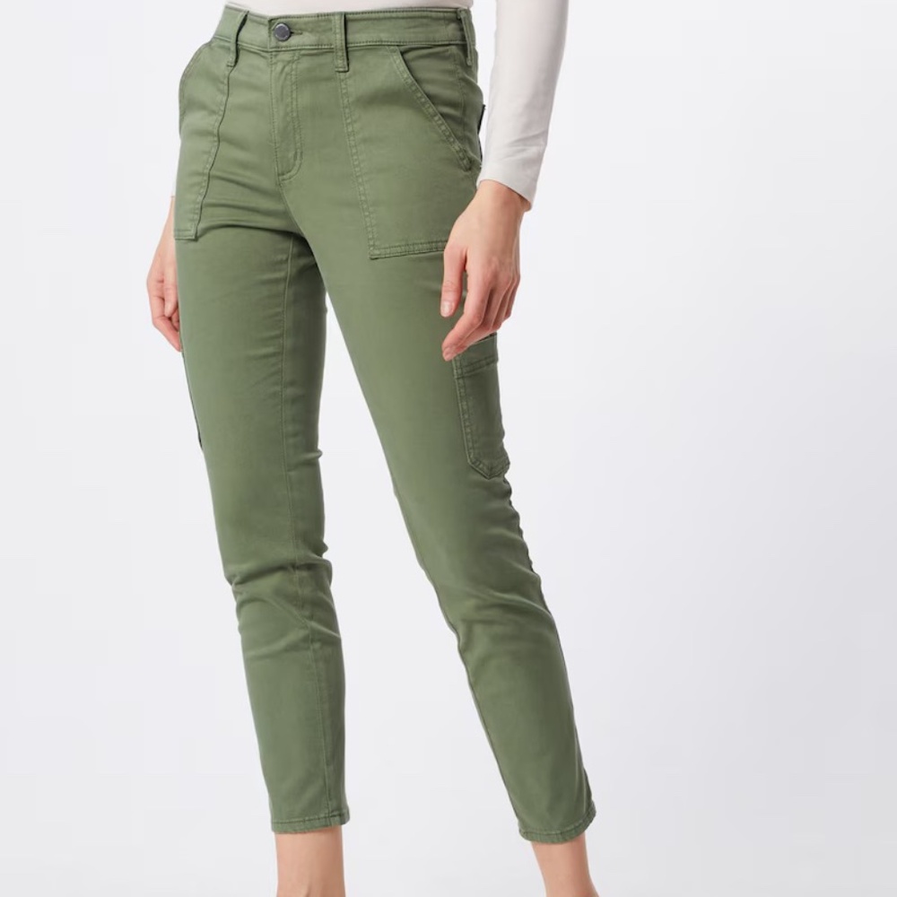 BANANA REPUBLIC NWT sloan  6L